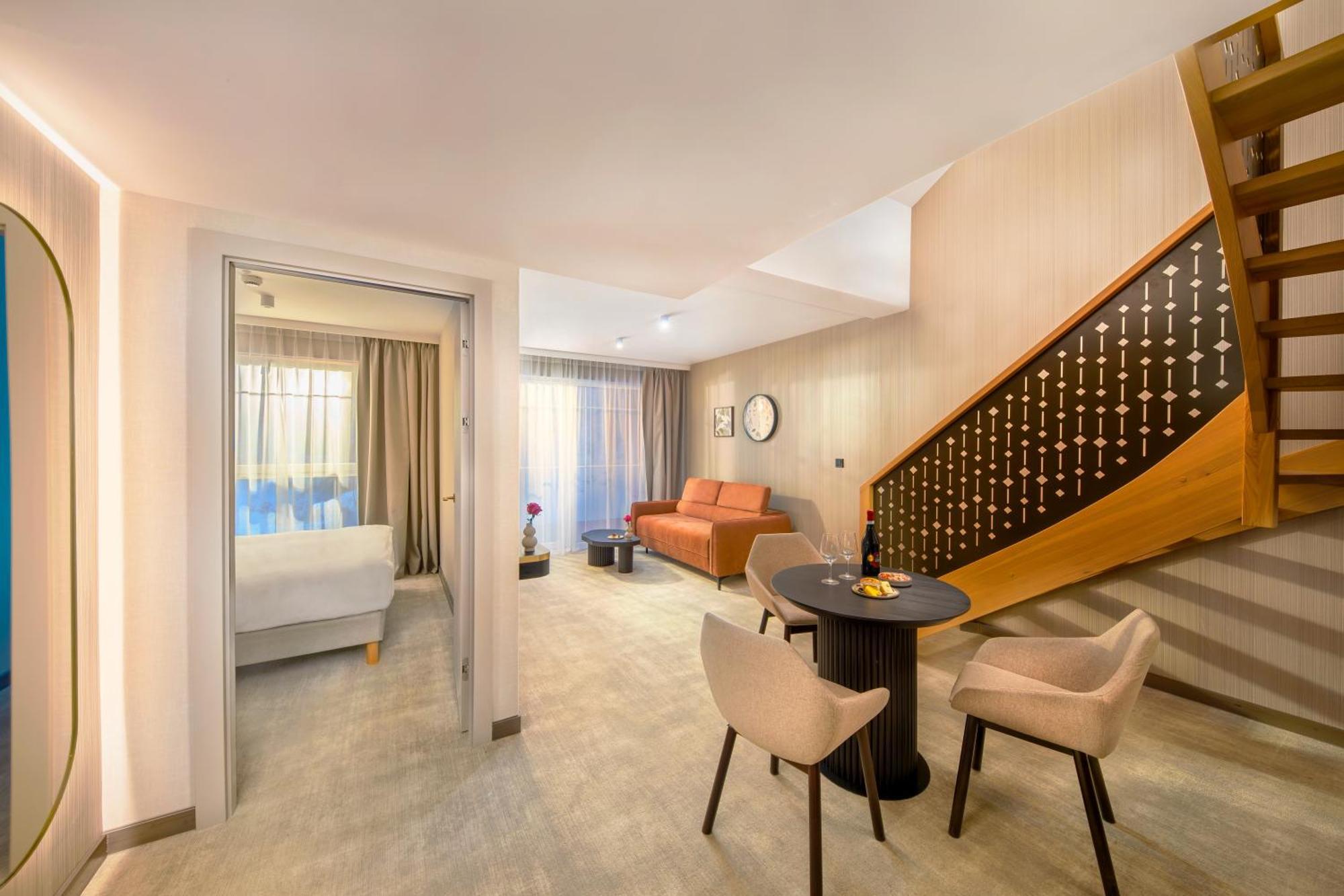 Hotel Moevenpick & 5*