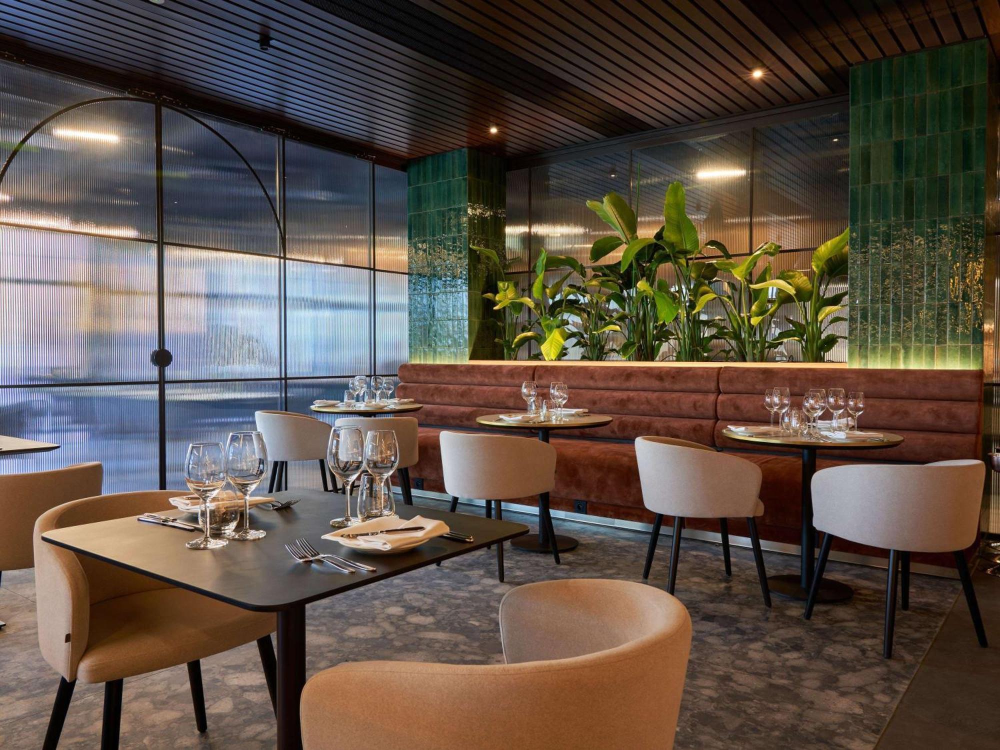 Moevenpick & Hotel 5*