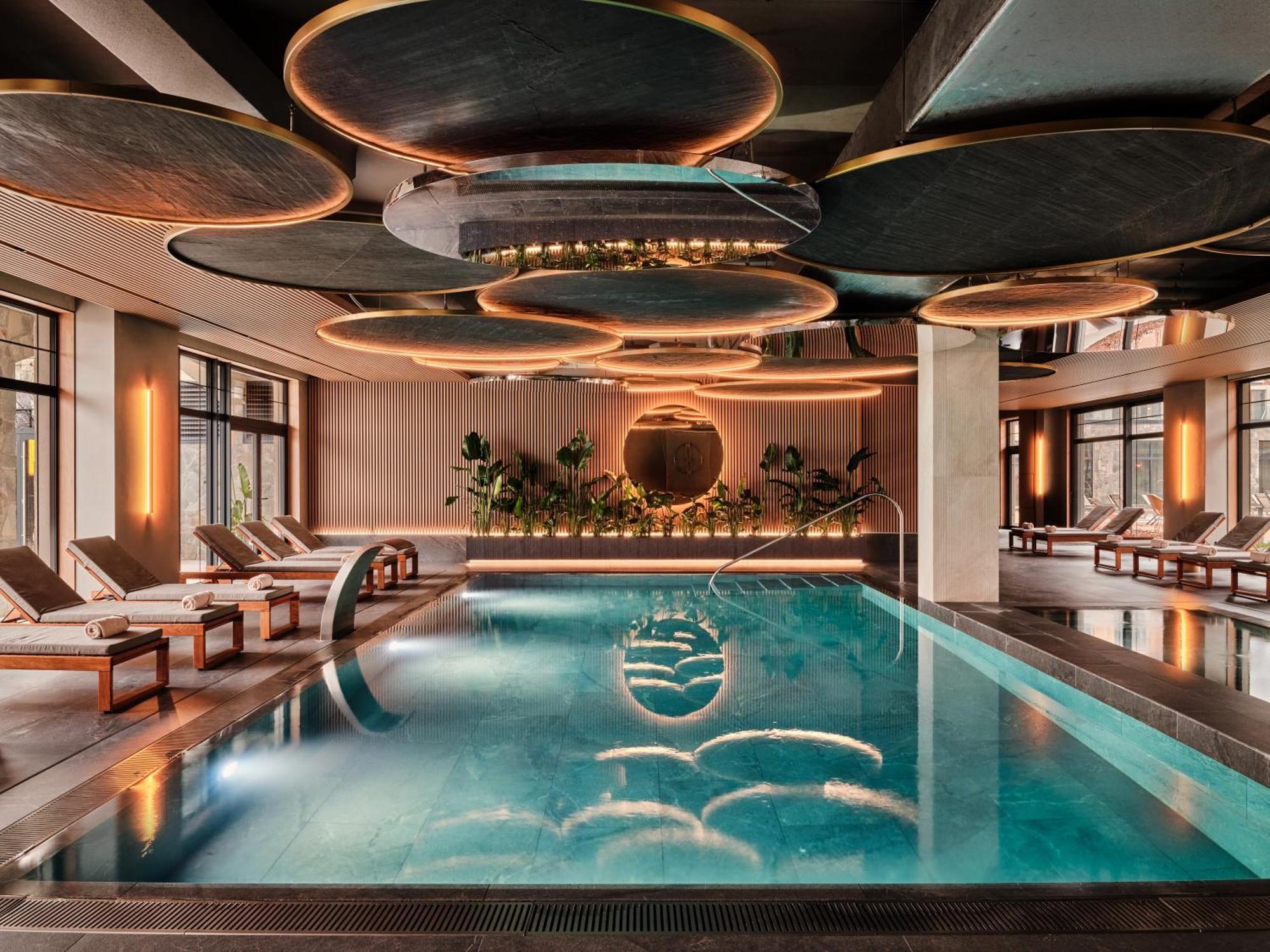 Hotel Moevenpick & 5*